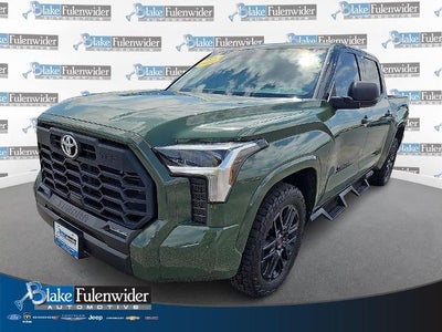 2022 Toyota Tundra 4WD SR5