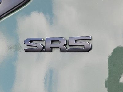 2022 Toyota Tundra 4WD SR5
