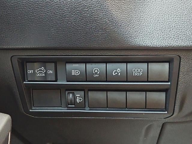 2022 Toyota Tundra 4WD SR5