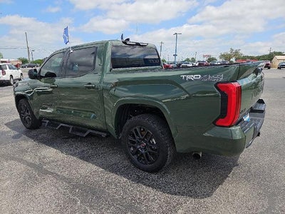 2022 Toyota Tundra 4WD SR5