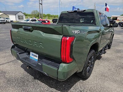 2022 Toyota Tundra 4WD SR5
