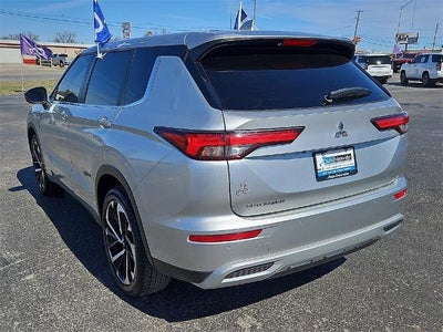 2022 Mitsubishi Outlander SE