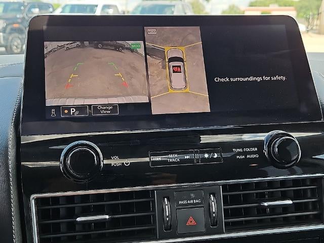 2024 INFINITI QX80 LUXE
