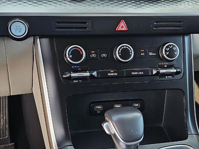 2024 Kia Carnival LX