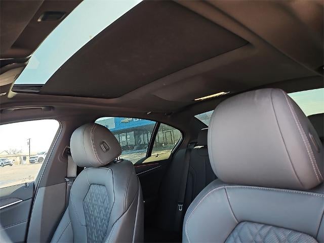 2023 BMW 5 Series 530i